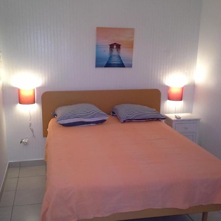 Ferienwohnung Au Coeur De Saint Francois Exterior foto